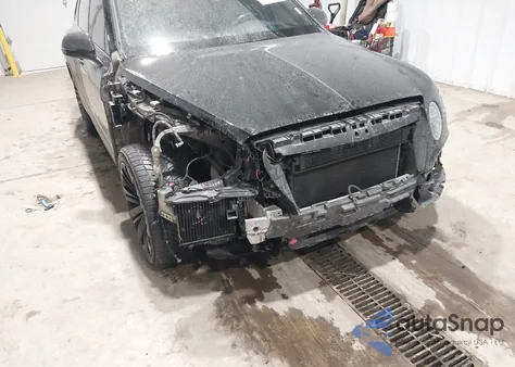 2020 Bentley Bentayga Speed z USA, uszkodzony, nr VIN SJAAR2ZV6LC028670